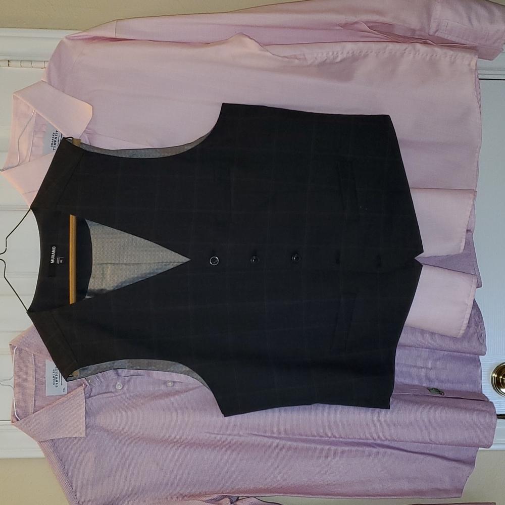 Charles Tyrwhitt 2 shirts and a vest